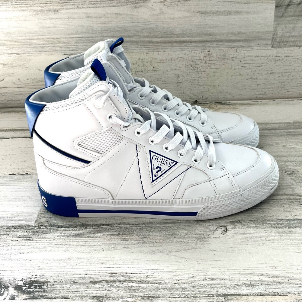 Guess Santino High Top Lace Up Sneakers White/Blue Trim Size 8.5